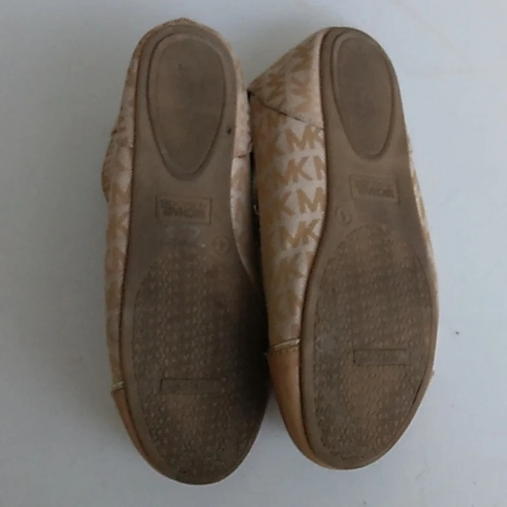 Michael Kors Ballet Brown Mini MK Logo with strap Size 4